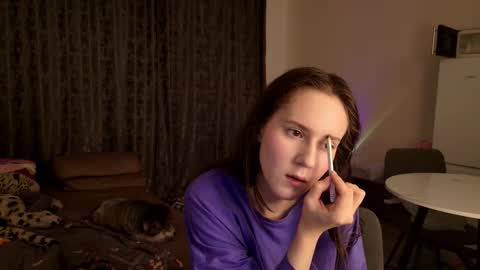 Snapshot of lucyrose33 chatting on 01.18.26 Lucy Rose online show from 01.18.26