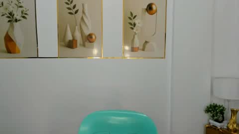 Snapshot of lucyvane chatting on 07.16.26 lucyvane online show from 07.16.26