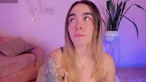 Lucy online show from 11.01.25