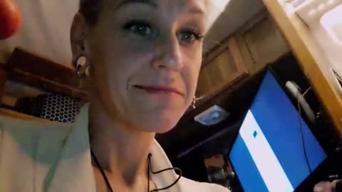 Lucy Vybes and Go-Gert online show from 03.03.25