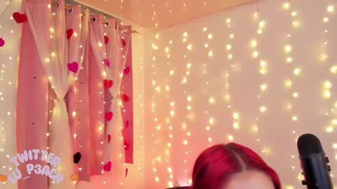 Snapshot of lucyy_peach chatting on 02.18.25 LUCYY FROM HOME  online show from 02.18.25