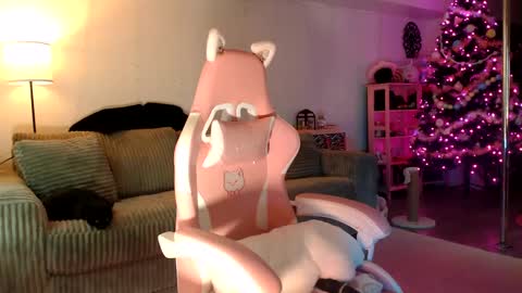 Lucy online show from 12.05.24