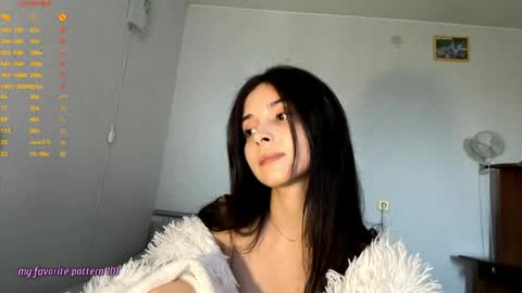 Snapshot of ludivinablice chatting on 05.16.26 Mika online show from 05.16.26
