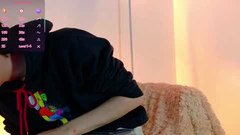 Snapshot of lui_x_dust chatting on 03.10.26 Lui online show from 03.10.26