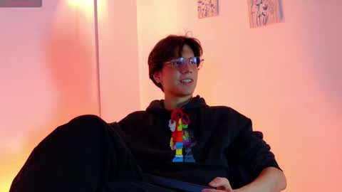 Snapshot of lui_x_dust chatting on 03.13.26 Lui online show from 03.13.26