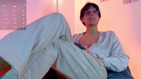 Snapshot of lui_x_dust chatting on 03.14.26 Lui online show from 03.14.26