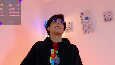 Snapshot of lui_x_dust chatting on 03.31.26 Lui online show from 03.31.26