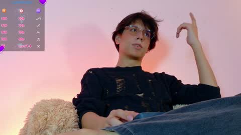 Snapshot of lui_x_dust chatting on 04.07.26 Lui online show from 04.07.26