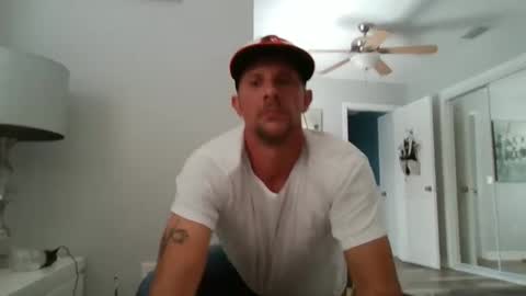 luiggii0904 online show from 02.01.25