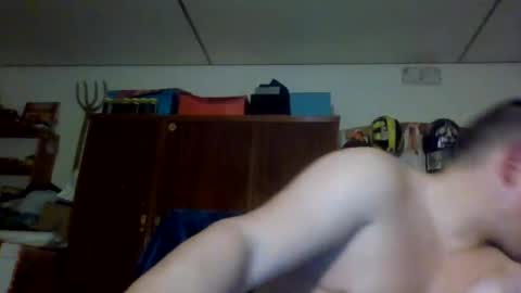 Snapshot of luis2423 chatting on 02.17.25 A slave to the mistress.. un esclavo para las amas dominantes. online show from 02.17.25