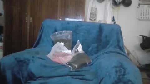 A slave to the mistress.. un esclavo para las amas dominantes. online show from 02.22.26