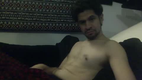 Snapshot of luis603ito chatting on 12.20.25 luis603ito online show from 12.20.25