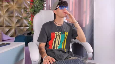 Luis AS online show from 10.21.25