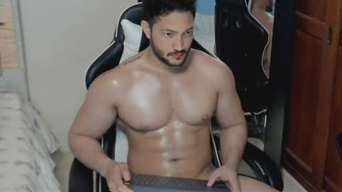 Snapshot of luis_baptista chatting on 06.13.26 luis_baptista online show from 06.13.26