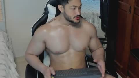 Snapshot of luis_baptista chatting on 06.14.26 luis_baptista online show from 06.14.26