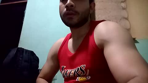 Snapshot of luis_hunk chatting on 11.11.25 Andrew online show from 11.11.25