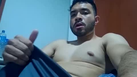 Snapshot of luis_hunk chatting on 02.03.26 Andrew online show from 02.03.26