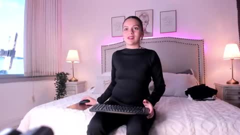 Snapshot of luisa__rosse chatting on 02.27.26 Luisa online show from 02.27.26