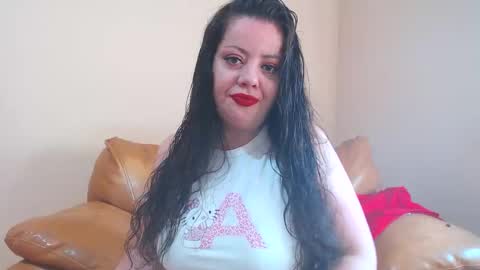 Snapshot of luisahornydoll chatting on 05.18.26 Cassie online show from 05.18.26
