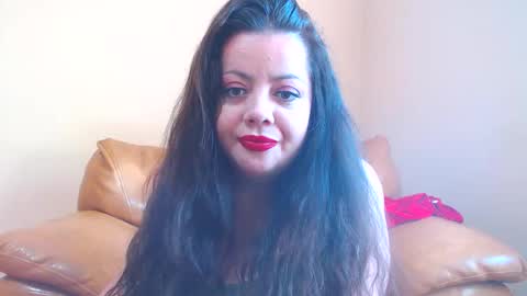 Snapshot of luisahornydoll chatting on 05.27.26 Cassie online show from 05.27.26