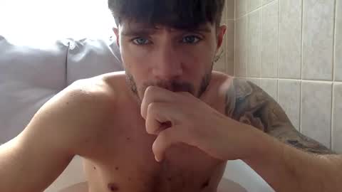 Snapshot of luisbadx chatting on 07.19.26 Luis Badx online show from 07.19.26