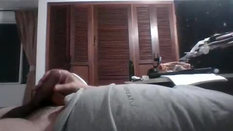 Snapshot of luisfer86 chatting on 02.16.26 luisfer86 online show from 02.16.26