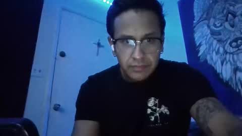 Snapshot of luisjg24hrs chatting on 05.05.26 luisjg24hrs online show from 05.05.26