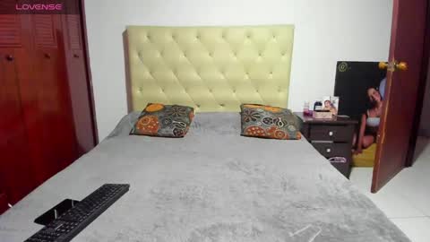 Snapshot of luissa_s1 chatting on 04.17.26 Luissa online show from 04.17.26