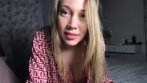 luiva13 online show from 01.26.25