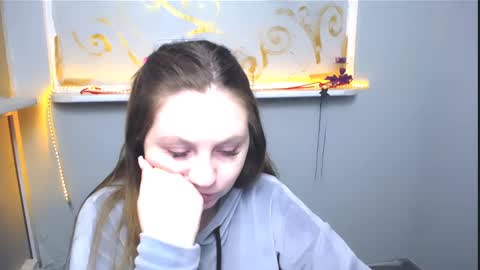 Luiza online show from 02.23.25