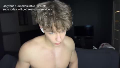 Snapshot of lukedesirable chatting on 03.03.26 lukedesirable online show from 03.03.26