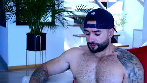 Snapshot of lukhass chatting on 06.24.26 Lukhas f4f online show from 06.24.26