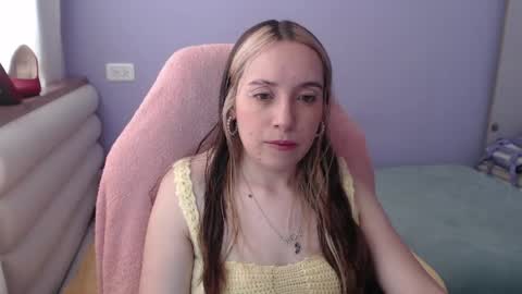 Snapshot of lula_05 chatting on 04.20.26 Vicky online show from 04.20.26