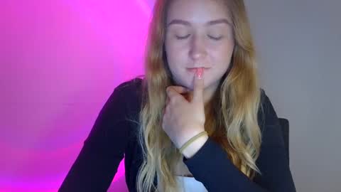 Lulu Baby18 online show from 10.01.25