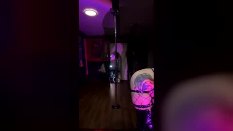 Snapshot of lulu_only_fans chatting on 12.04.25 Lulu online show from 12.04.25