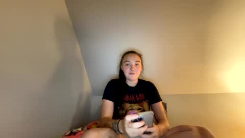 Snapshot of lulubaby03 chatting on 09.17.25 lulubaby03 online show from 09.17.25