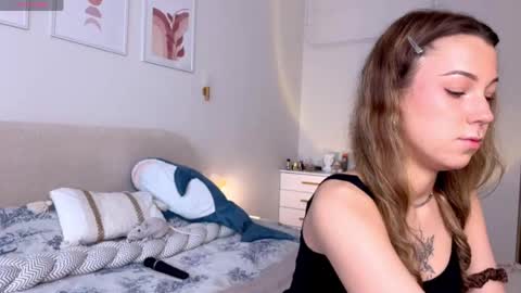 Snapshot of luluberryx chatting on 05.14.26 lulu berry online show from 05.14.26