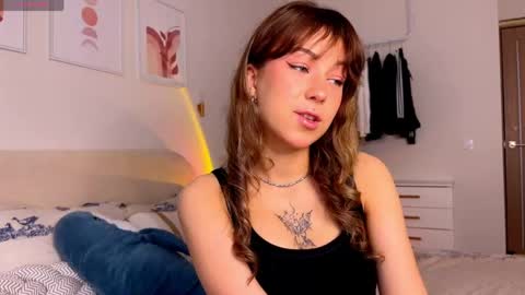 Snapshot of luluberryx chatting on 05.29.26 lulu berry online show from 05.29.26