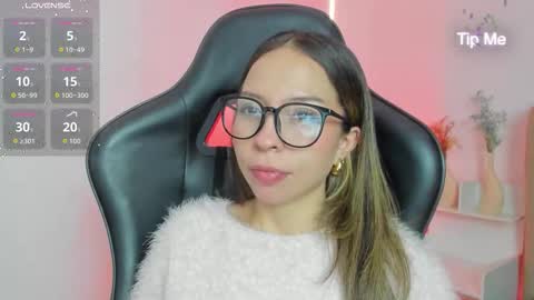 luluuberry online show from 11.30.25