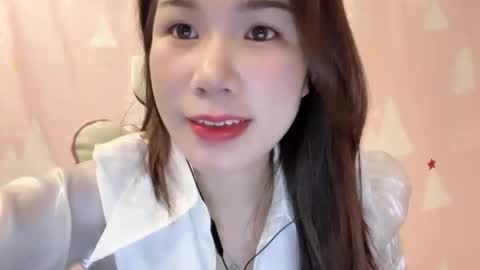Snapshot of luna4739 chatting on 04.30.26 Luna online show from 04.30.26