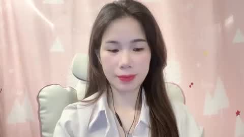 Snapshot of luna4739 chatting on 05.02.26 Luna online show from 05.02.26