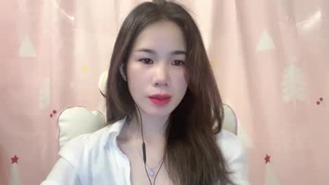 Snapshot of luna4739 chatting on 05.03.26 Luna online show from 05.03.26