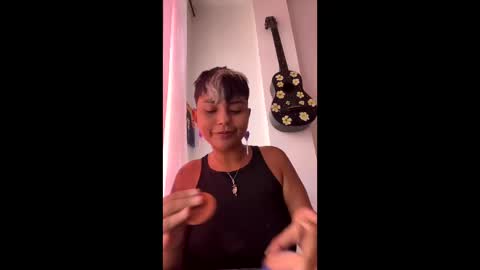 Snapshot of luna__cute chatting on 02.16.25 Luna online show from 02.16.25