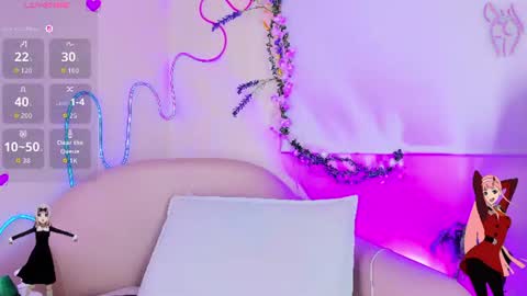Snapshot of luna_bella_23 chatting on 07.17.26 luna_bella_23 online show from 07.17.26