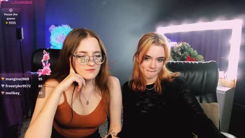 luna_berryy online show from 01.24.25