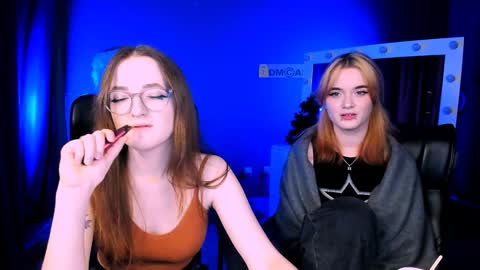 luna_berryy online show from 01.27.25