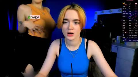 luna_berryy online show from 02.14.25