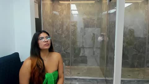 luna  online show from 02.10.25