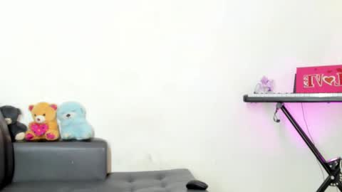 Snapshot of luna_fioree chatting on 12.04.25 Luna Fioree online show from 12.04.25