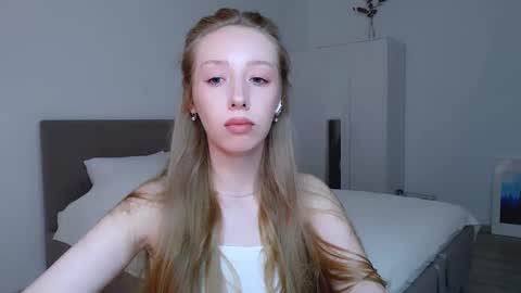 Luna online show from 02.23.25